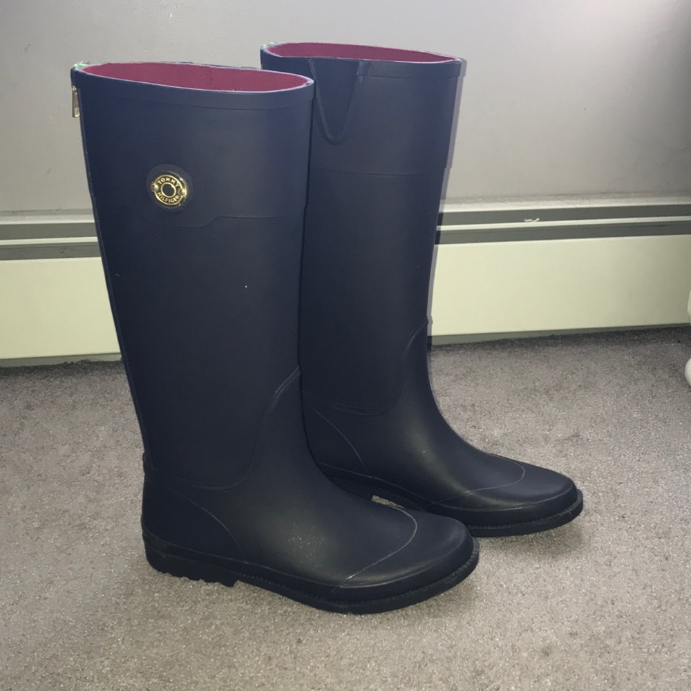 Navy Tommy Hilfiger rain boots